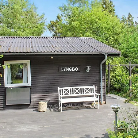 Three-bedroom Holiday In Дом отдыха Халс