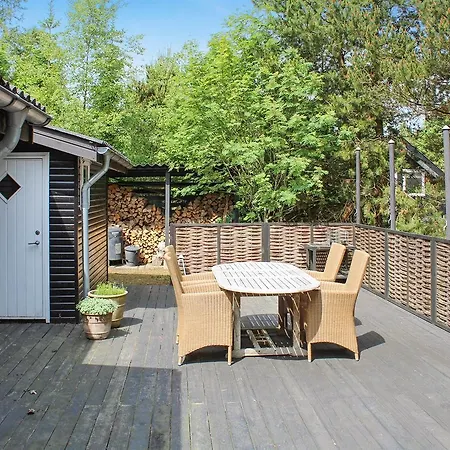 Three-bedroom Holiday In